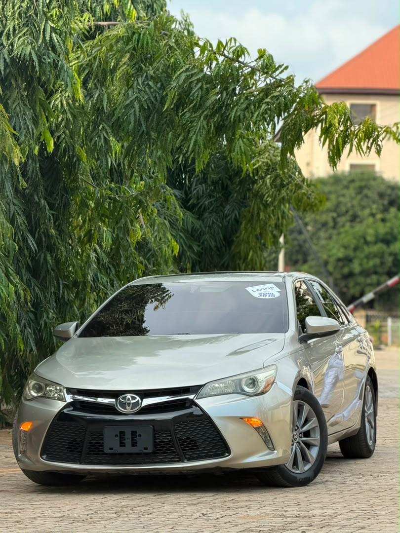 
								Toyota Camry 2015 XLE foreign used with original custom duty for  🏷️16M 📍Abuja full									