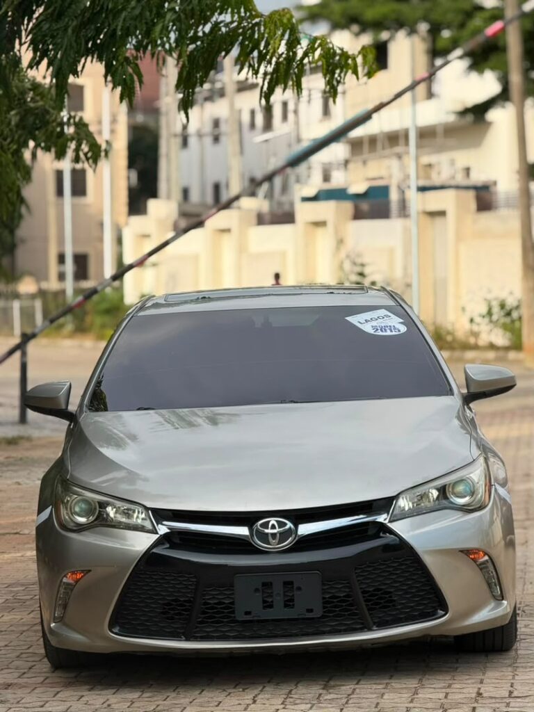 Toyota Camry 2015 XLE foreign used with original custom duty for  🏷️16M 📍Abuja