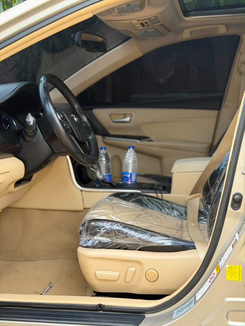 
								Toyota Camry 2015 XLE foreign used with original custom duty for  🏷️16M 📍Abuja full									