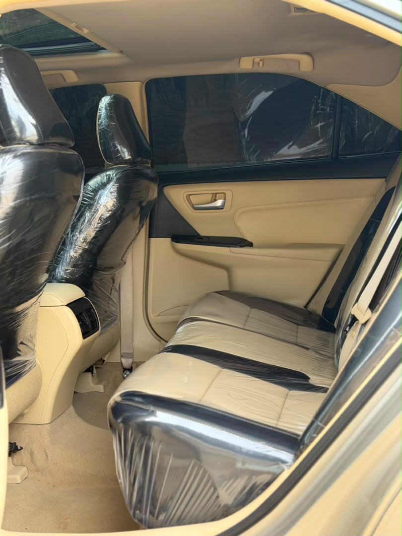 
								Toyota Camry 2015 XLE foreign used with original custom duty for  🏷️16M 📍Abuja full									