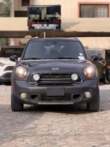 QUICK SALE!! 🚨  Foreign Used 2015 MINI Cooper Countryman Extremely clean • Everything working perfectly • Buy & Drive  💰 ₦13.5 Million 📍 Abuja