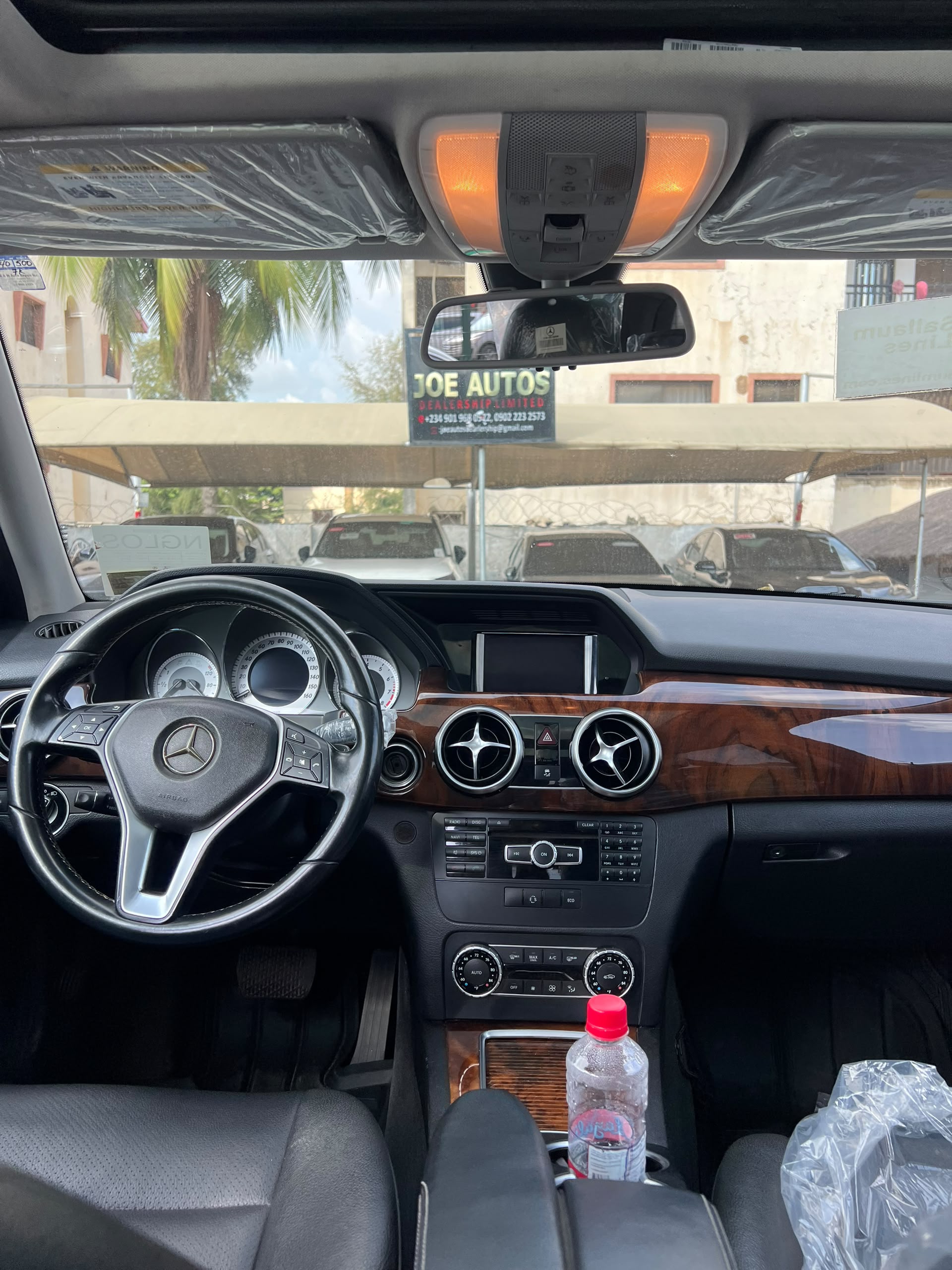 
								QUICK SALE!! 🚨  Foreign Used Mercedes-Benz GLK 350 Extremely clean • Everything working perfectly • Buy & Drive  💰 ₦18.5 Million 📍 Abuja full									