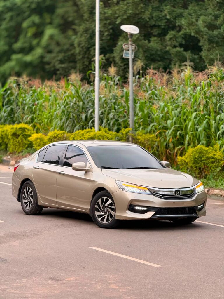 Distress ‼️‼️‼️ Belgium standard 2013 Honda Accord facelift to 2017 on N8.8M only