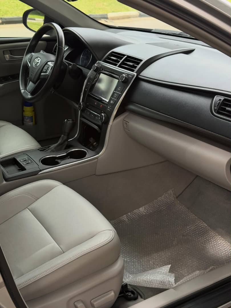 
								UP FOR SALE‼️‼️‼️ FOREIGN USED TOYOTA CAMRY XLE V6 2015 MODEL WITH ORIGINAL CUSTOM DUTY GOING FOR JUST ₦18,900,000 ONLY LOCATION ABUJA full									