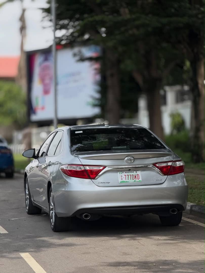 
								UP FOR SALE‼️‼️‼️ FOREIGN USED TOYOTA CAMRY XLE V6 2015 MODEL WITH ORIGINAL CUSTOM DUTY GOING FOR JUST ₦18,900,000 ONLY LOCATION ABUJA full									