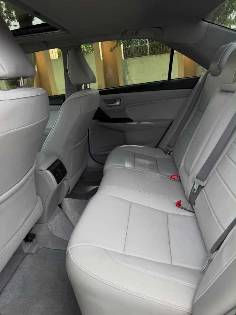 
								UP FOR SALE‼️‼️‼️ FOREIGN USED TOYOTA CAMRY XLE V6 2015 MODEL WITH ORIGINAL CUSTOM DUTY GOING FOR JUST ₦18,900,000 ONLY LOCATION ABUJA full									