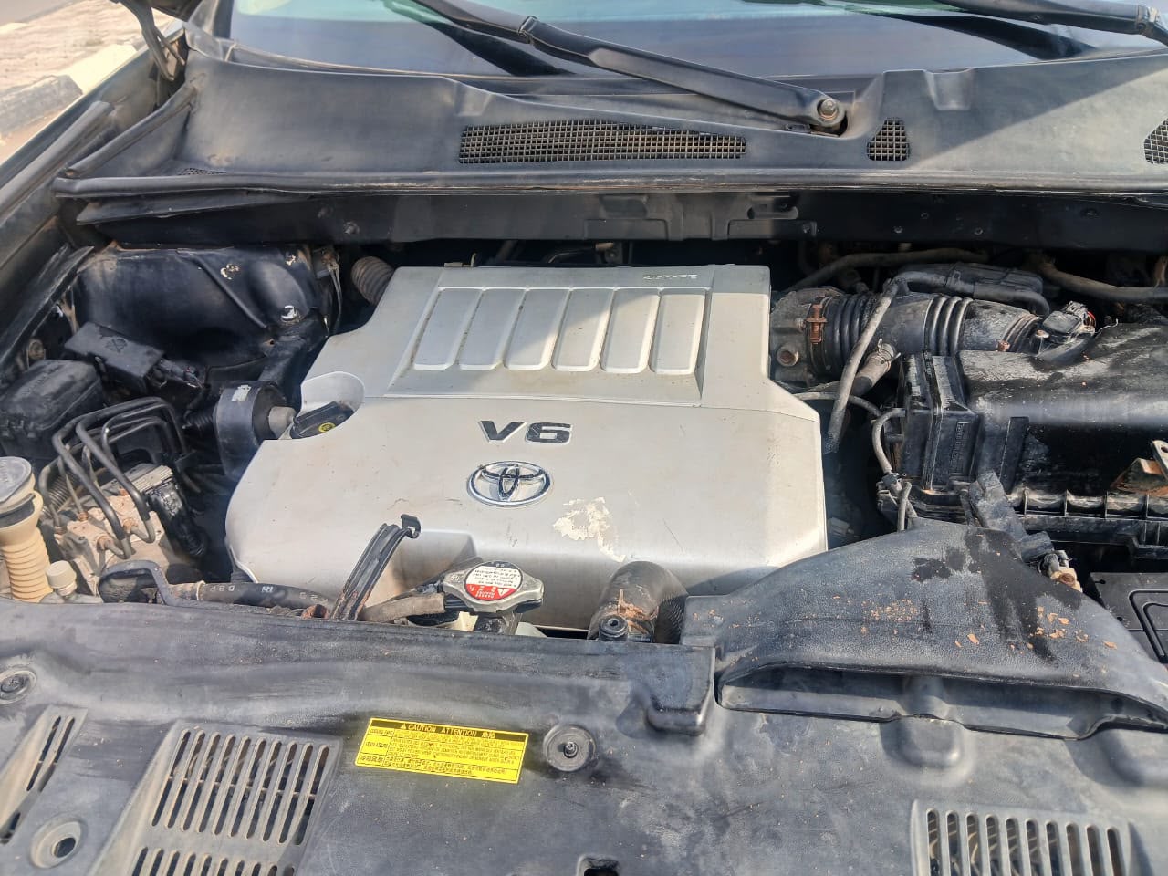 
								2010 uplifted to 2013  Toyota Highlander  Pure first body  First Grade  Untampered engine with extremely neat interior and engine room   Selling for ₦8,500,000. with me in Kubwa. full									