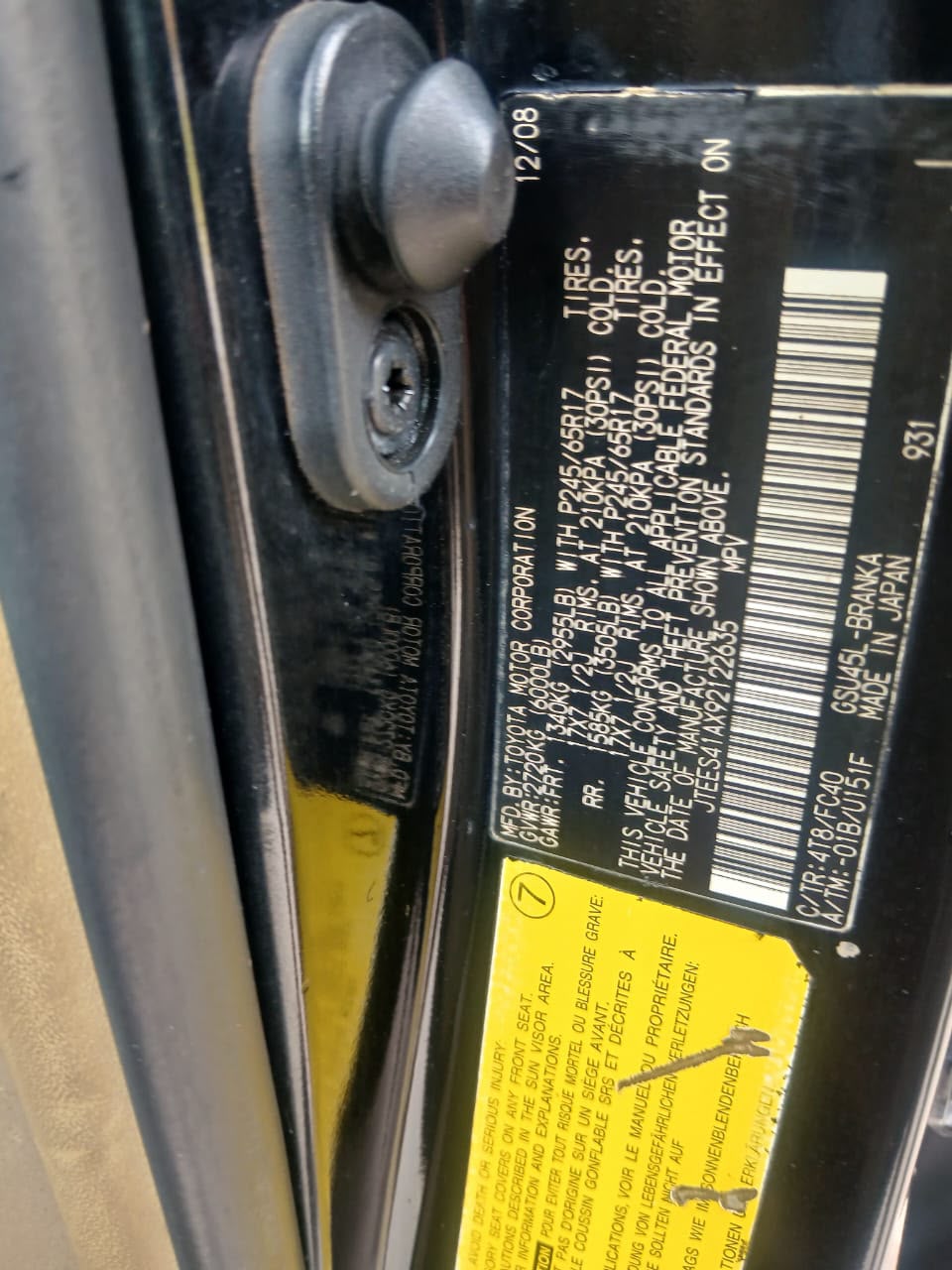 
								2010 uplifted to 2013  Toyota Highlander  Pure first body  First Grade  Untampered engine with extremely neat interior and engine room   Selling for ₦8,500,000. with me in Kubwa. full									