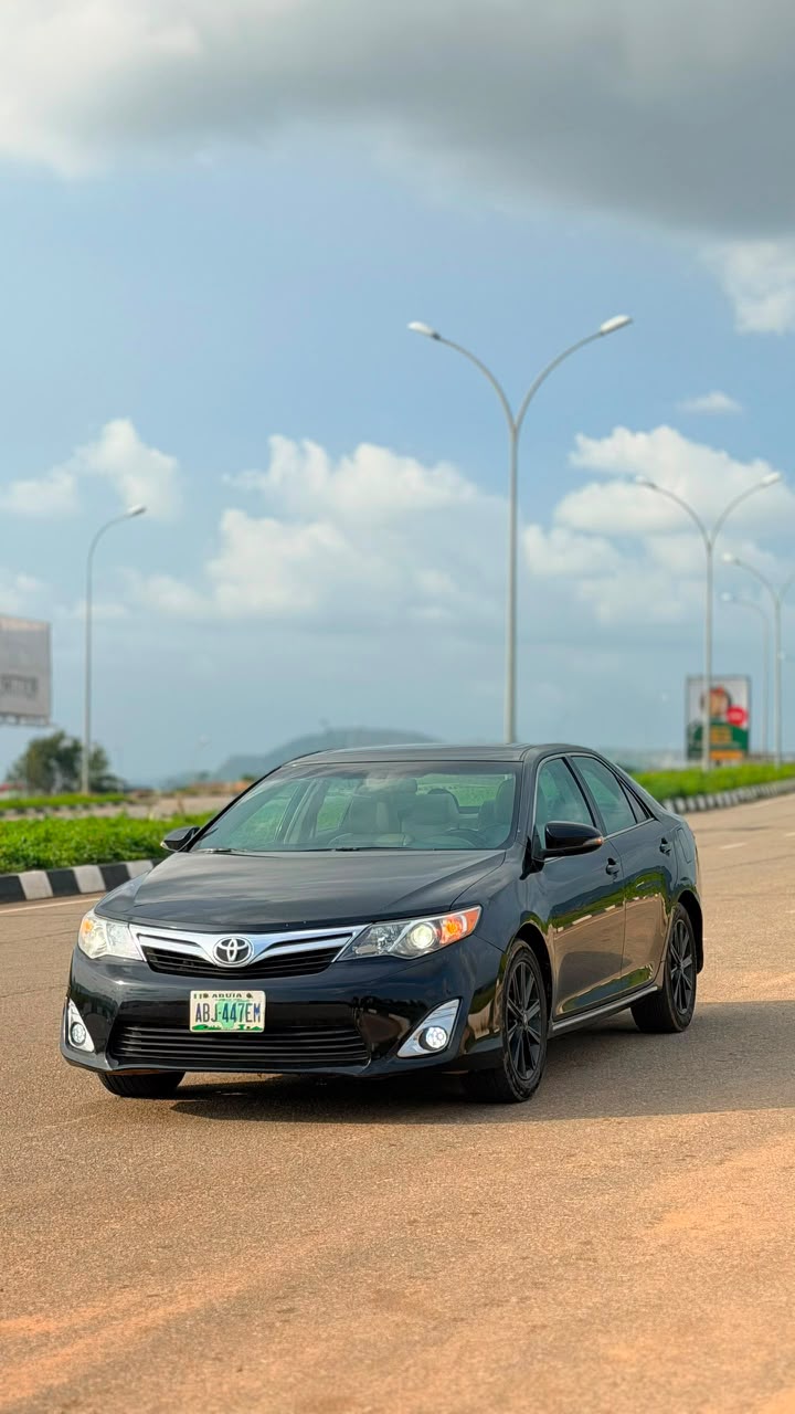 
								BELGIUM GRADE 2014 TOYOTA CAMRY XLE WITH PUSH TO START, UNSCREWED ENGINE AND GEAR⚙️,SUNROOF,REAR AC VENT FIRST BODY,LEATHER SEATS AND VERIFIED DOCUMENTS VALID FOR 11 MILLION NAIRA ONLY full									