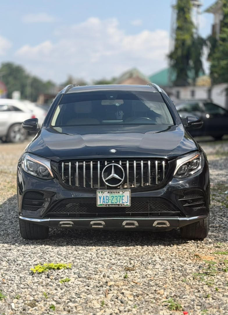 
								BELGIUM GRADE FULL OPTION 2016 MERCEDES GLC300  PRICE: 23.5M full									