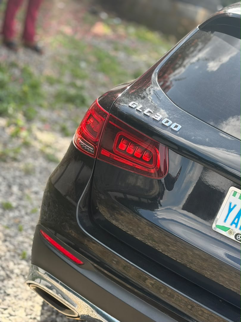 
								BELGIUM GRADE FULL OPTION 2016 MERCEDES GLC300  PRICE: 23.5M full									
