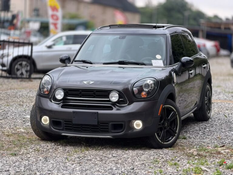 CLEAN FOREIGN USED 2015 MINI COOPER SPORT  PRICE: 13.5M