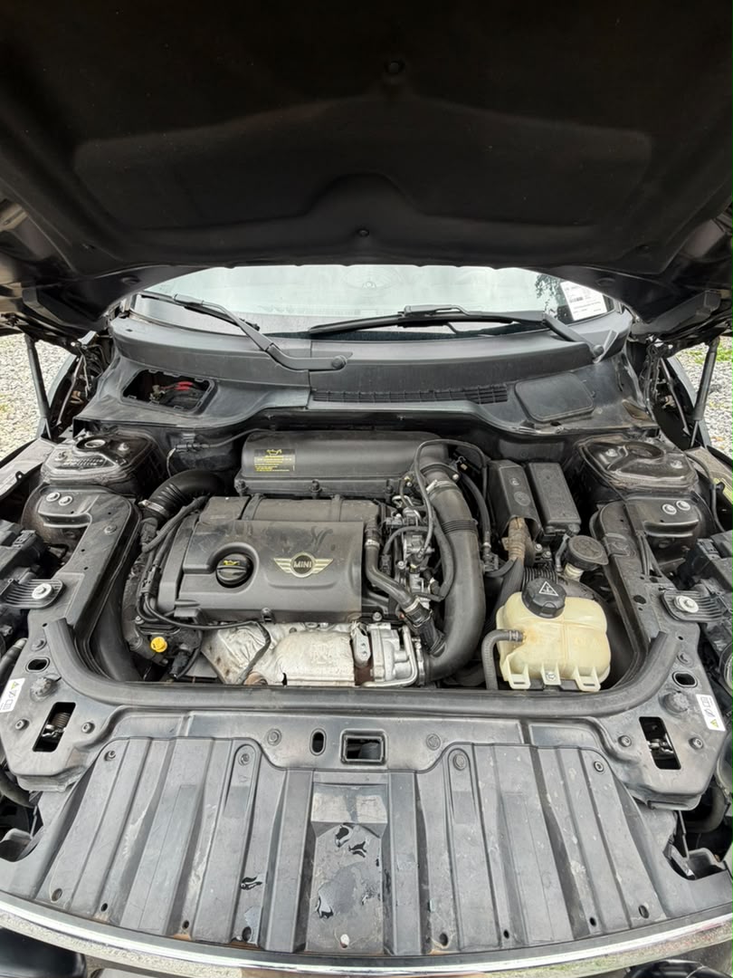 
								CLEAN FOREIGN USED 2015 MINI COOPER SPORT  PRICE: 13.5M full									