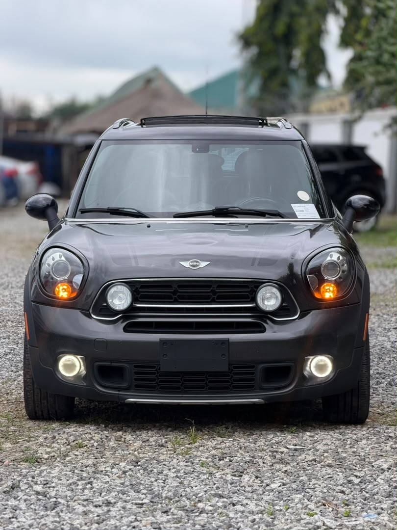 
								CLEAN FOREIGN USED 2015 MINI COOPER SPORT  PRICE: 13.5M full									