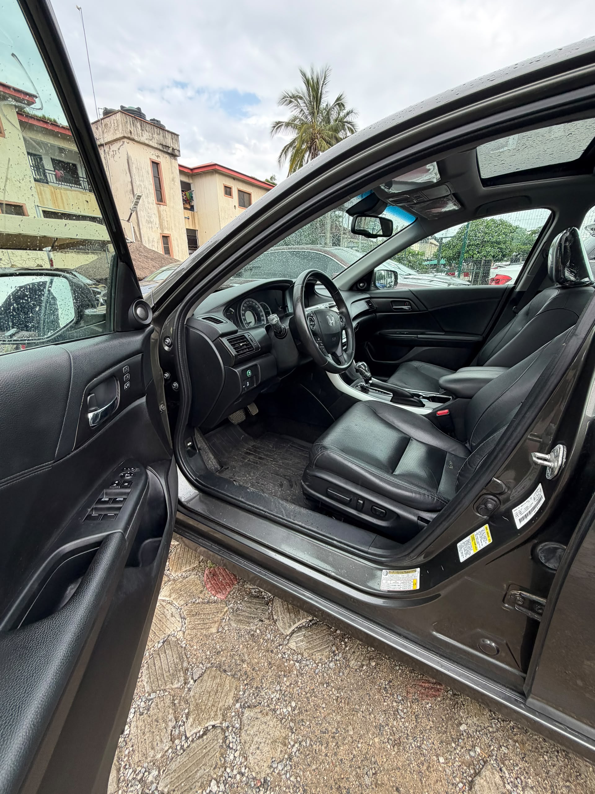 
								QUICK SALE!! 🚨  Foreign Used Honda Accord 2013 Extremely clean • Full option • Everything working perfectly • Buy & Drive  💰 ₦14.5 Million 📍 Abuja full									