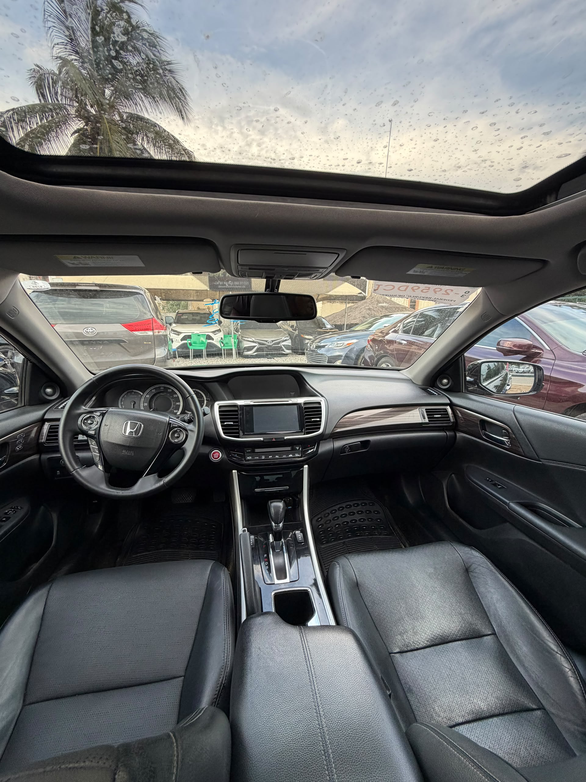 
								QUICK SALE!! 🚨  Foreign Used Honda Accord 2017 Extremely clean • Full option • Everything working perfectly • Buy & Drive  💰 ₦17.5 Million 📍 Abuja full									