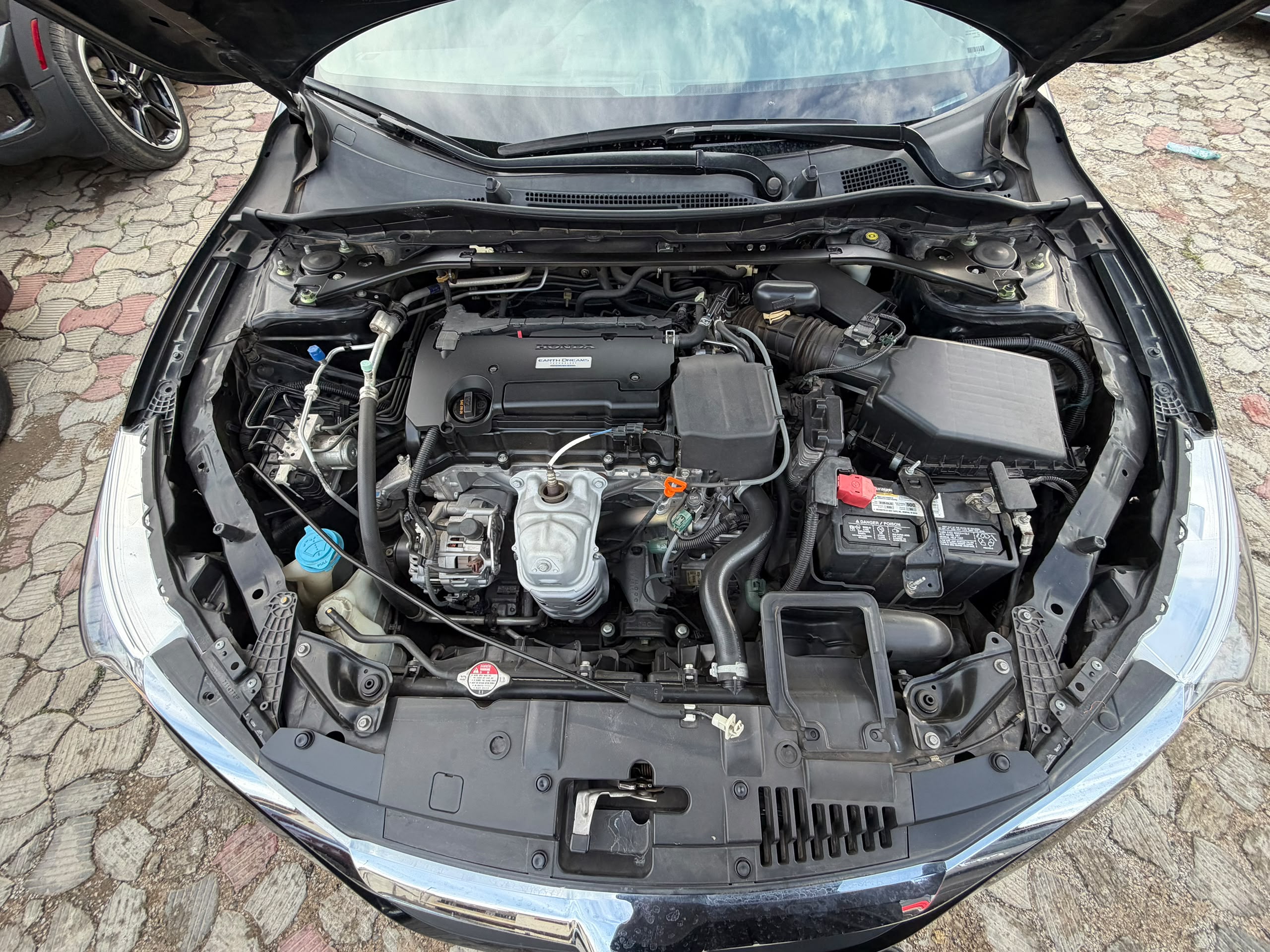
								QUICK SALE!! 🚨  Foreign Used Honda Accord 2017 Extremely clean • Full option • Everything working perfectly • Buy & Drive  💰 ₦17.5 Million 📍 Abuja full									