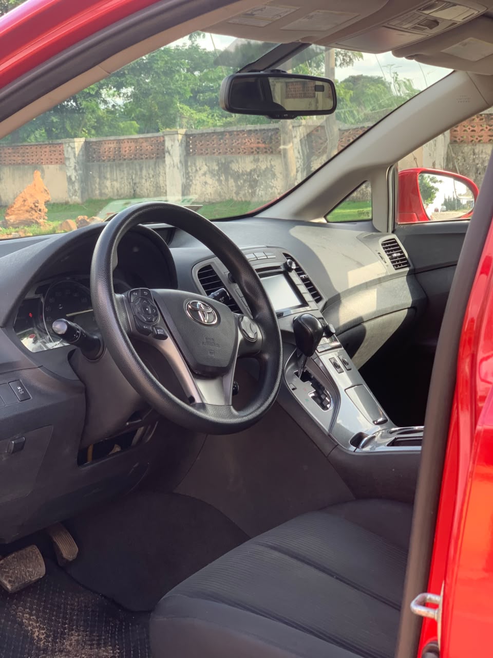 
								Foreign used Toyota Venza 2015 model AWF with fuLL CUSTOM duty available 18m NGN abujadeal full									