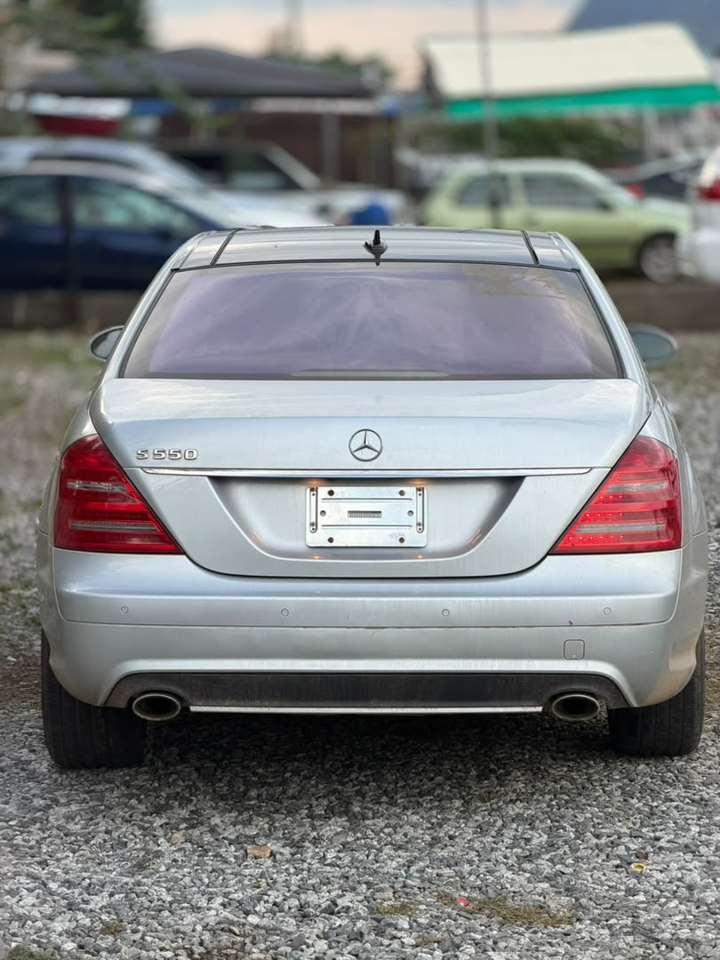 
								UNREGISTERED 2008 MERCEDES S550 IN VERY GOOD CONDITION AVAILABLE  PRICE: 18M full									
