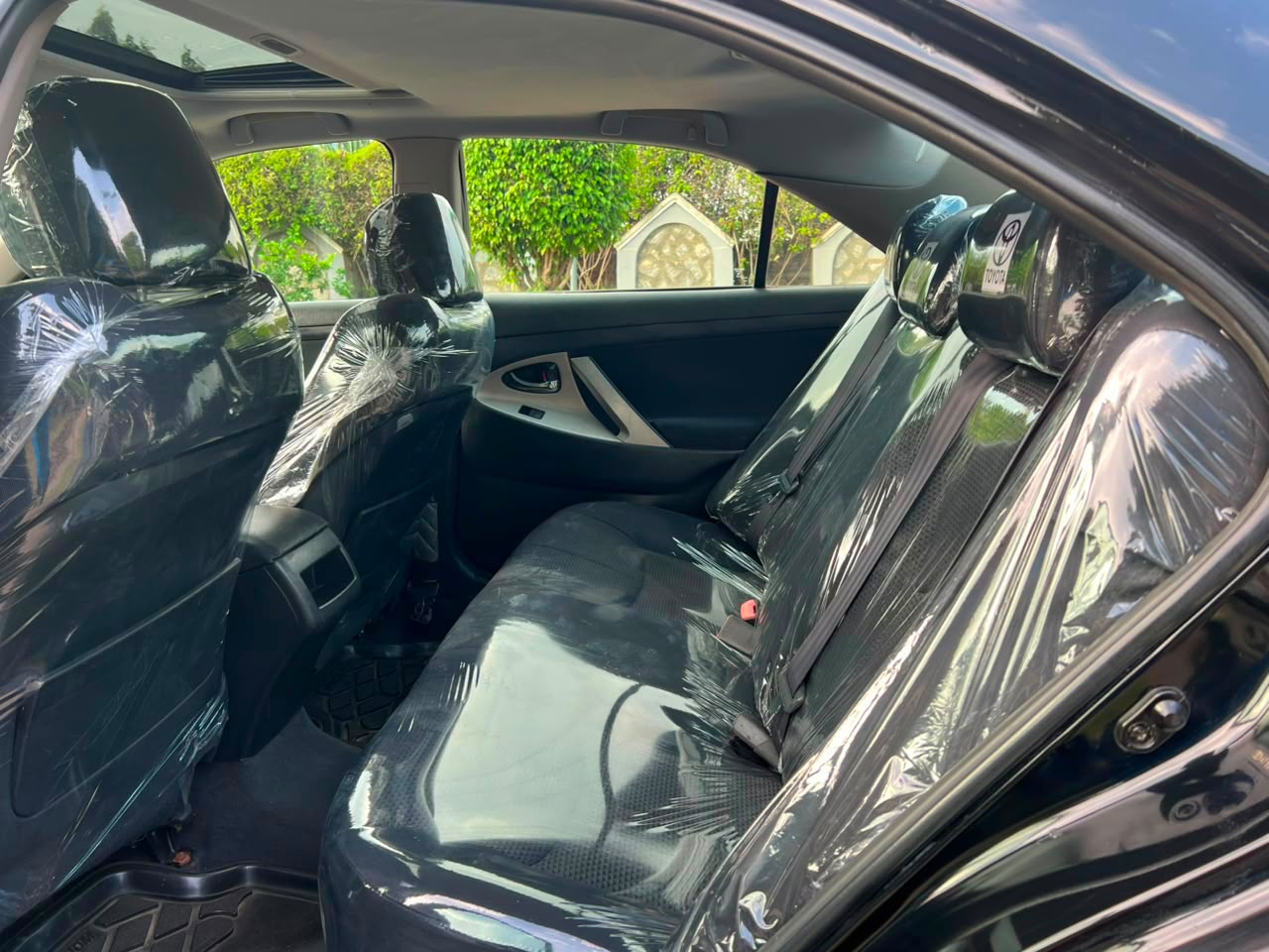 
								2008 few months used Camry sport with everything perfectly ok black on black at giveaway price #6.5m net full									