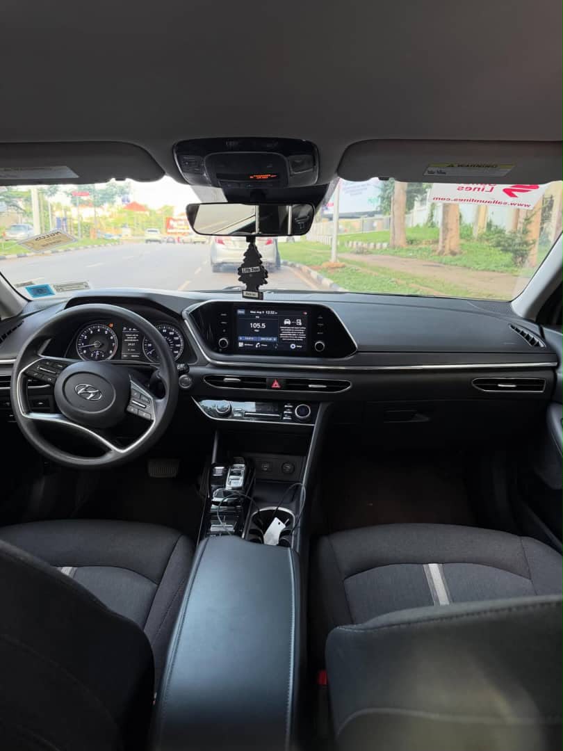 
								UP FOR SALE‼️‼️‼️ FOREIGN USED HYUNDAI SONATA 2020 MODEL WITH ORIGINAL DUTY GOING FOR ₦23,000,000 ONLY LOCATION ABUJA full									