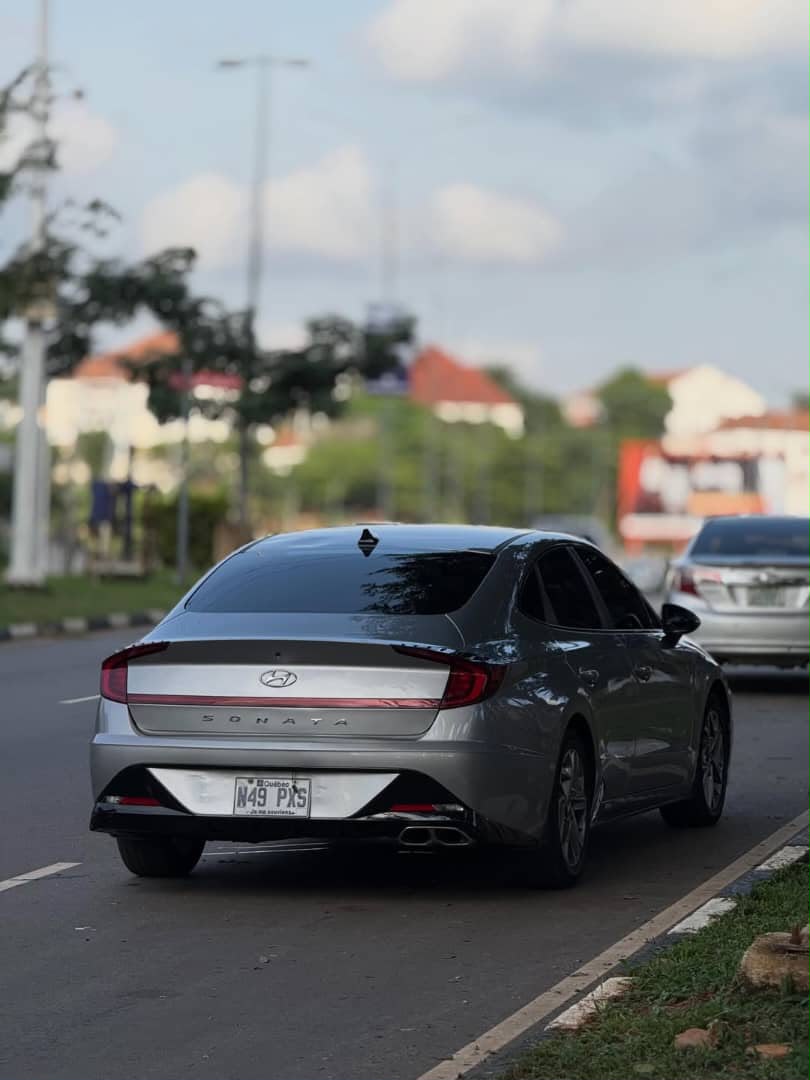 
								UP FOR SALE‼️‼️‼️ FOREIGN USED HYUNDAI SONATA 2020 MODEL WITH ORIGINAL DUTY GOING FOR ₦23,000,000 ONLY LOCATION ABUJA full									
