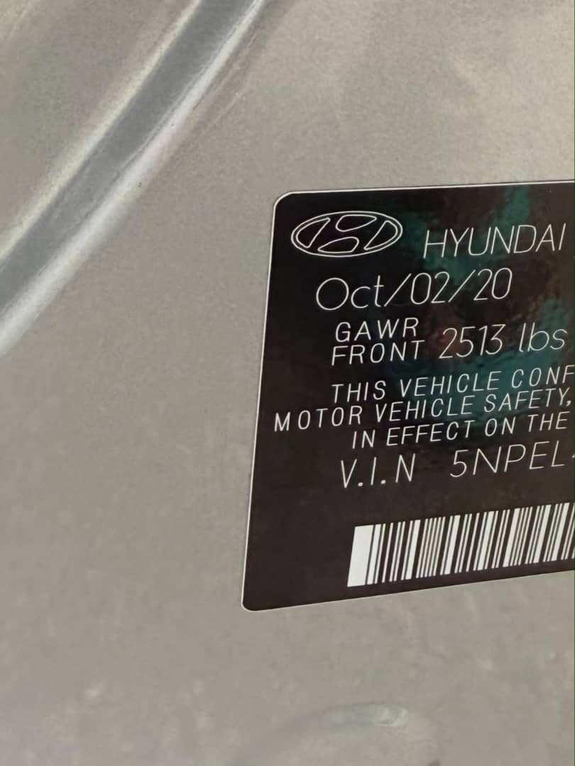 
								UP FOR SALE‼️‼️‼️ FOREIGN USED HYUNDAI SONATA 2020 MODEL WITH ORIGINAL DUTY GOING FOR ₦23,000,000 ONLY LOCATION ABUJA full									
