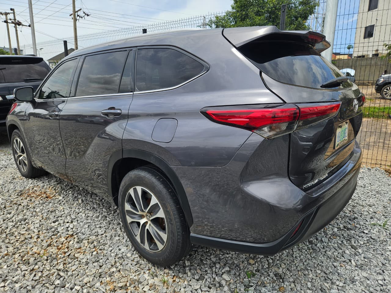 
								Quick Sale Toyota Highlander 2023 XLE With Untempered Engine and Gear, Ac is freezing 🥶 with Original Duty~ 🏷️33.5M Net 📍Abuja Deal full									