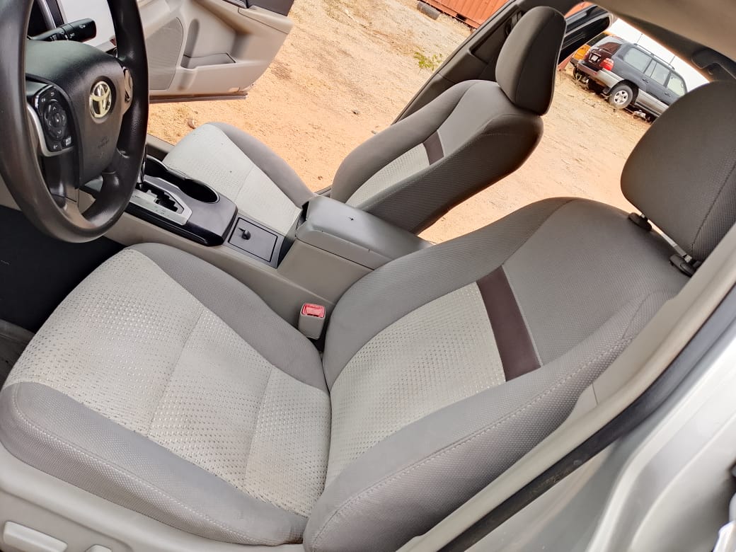 
								Direct Belgium equivalent toyota camry2014 model just few months used @8,2m to the owner buyer settle 100k Abuja full									