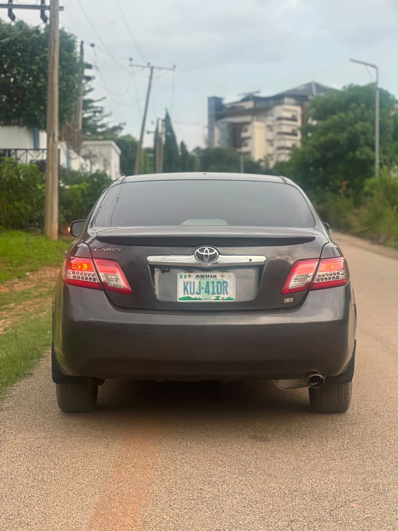 
								Extremely clean Used Toyota Camry 2009 LE for just 5.9m Abuja full									