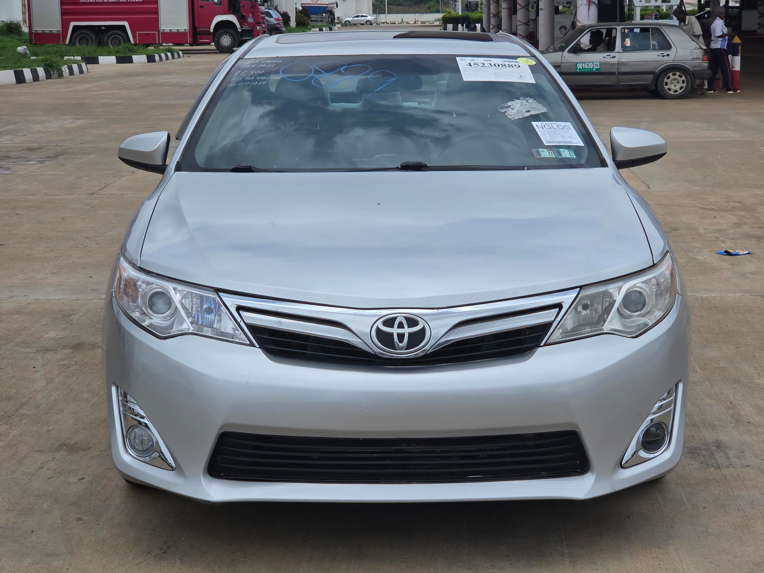 
								FOREIGN USED TOYOTA CAMRY 2013 MODEL,LUXURY EDITION‼️  ✅ KEY ENTRY ✅ SUNROOF ✅ NAVIGATION SCREEN ✅ ECO MODE FUEL ECONOMY ✅ CATALYST INTACT ✅ ENGINE AND GEAR UNTEMPERED 100% ✅ 2026 ORIGINAL CUSTOM DUTY ✅ BRAND NEW TIRES ✅ ZERO LEGWORK  PRICE……….N13.5M ONLY,SAMBO ASSURED LOCATION …ABUJA full									