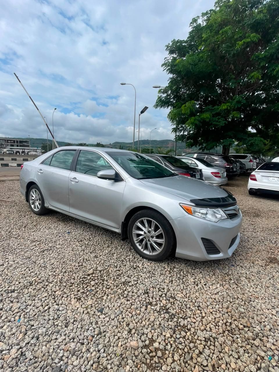 
								FOREIGN USED 2013 TOYOTA CAMRY LE V4 ENGINE 🔘 PRICE: ₦12M 🌍 LOCATION ABUJA 🔲DUTY PAID (2026) 🛑 AC CHILLING ⬛ SUPER CLEAN, UNTAMPERED SYSTEM,  SUPER SOUND, EXECUTIVE SMOOTH DRIVE full									