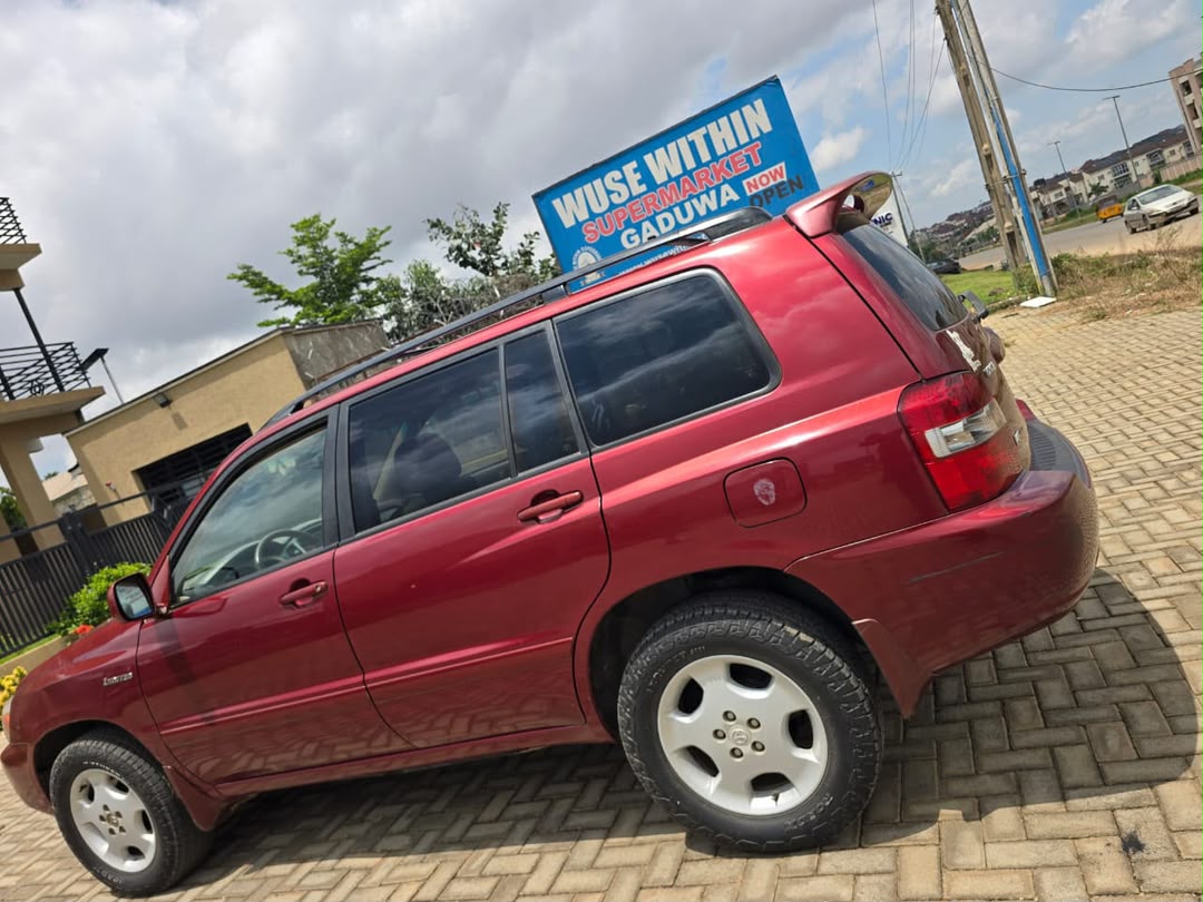 
								Belgium Grade Toyota highlander  2006 Extremely clean first body  2022 duty going for 7m Location Abuja full									