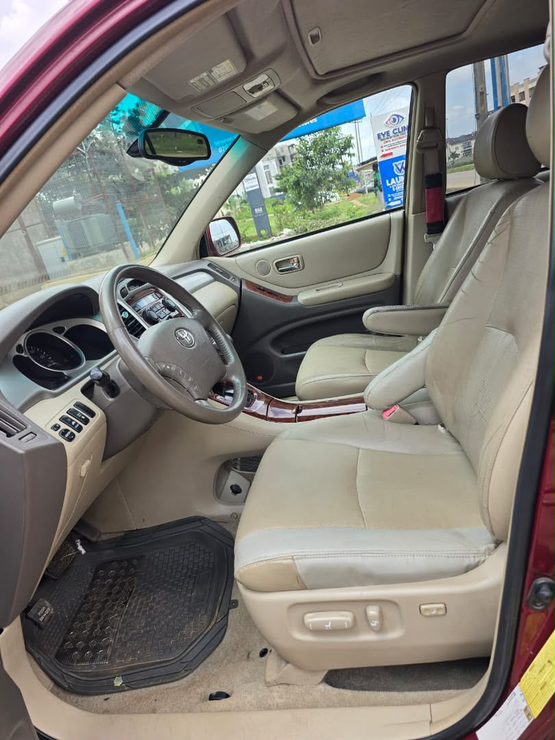 
								Belgium Grade Toyota highlander  2006 Extremely clean first body  2022 duty going for 7m Location Abuja full									