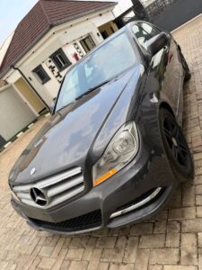 Extremely clean  Mercedes Benz C300 2008 model  No need for Belgium  Untempered engine and gear  AC chilling  All components are fully functional  And in factory mode  Net 6.3m Buyer settles: 300k Kuje Abuja