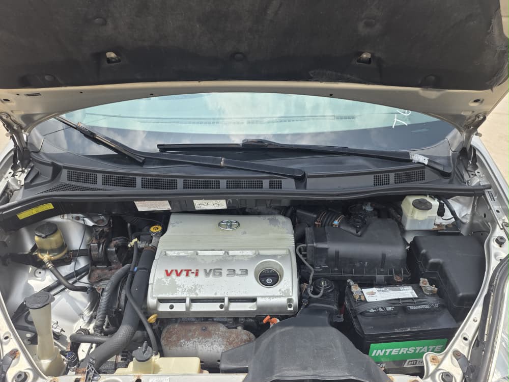 
								Awoof Deal: pure accident free Direct Belgium 2006 Toyota Sienna LE with August 2026 Duty, Untampered Engine and Gear super clean interior going for just 9.8m only. Na pump price full									