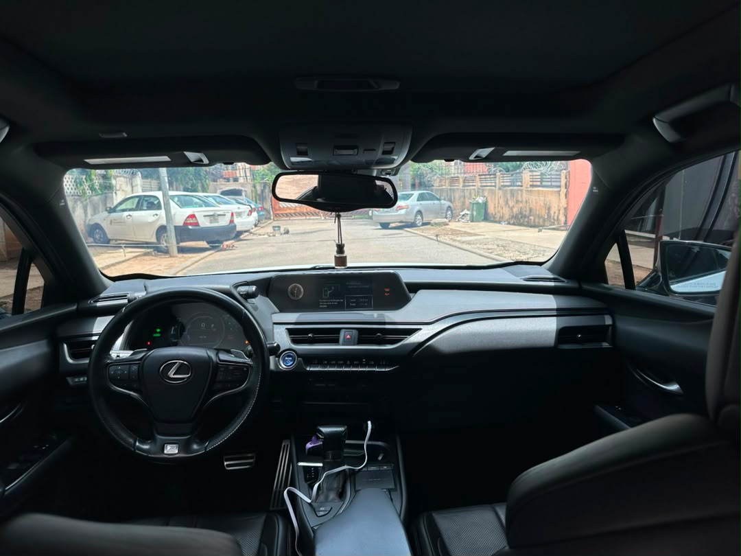 
								Foreign Used 🇱🇷 2019 Lexus UX250h FSport  Original Duty 📄.  📍 Abuja 💰 38.5M full									