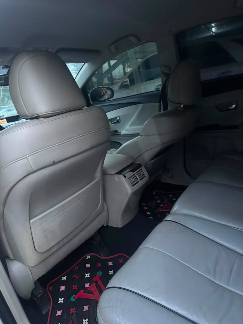 
								DISTRESA DEAL‼️ EXTREMELY CLEAN 2010 MODEL TOYOTA VENZA UNTAMPERED V6 ENGINE ORIGINAL DUTY 💰9,750,000.  ABUJA full									