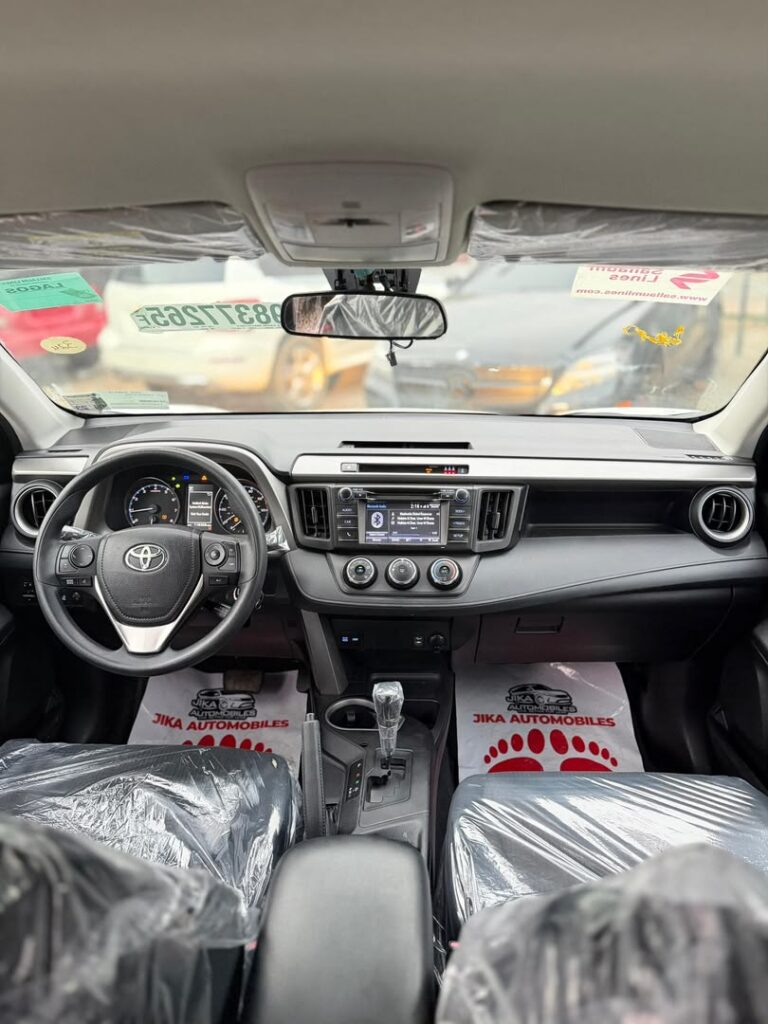 DISTRESS DEAL‼️ NEW ENTRY FOREIGN USED 2017 MODEL TOYOTA RAV 4 ORIGINAL DUTY 💰N22,800,000. ABUJA