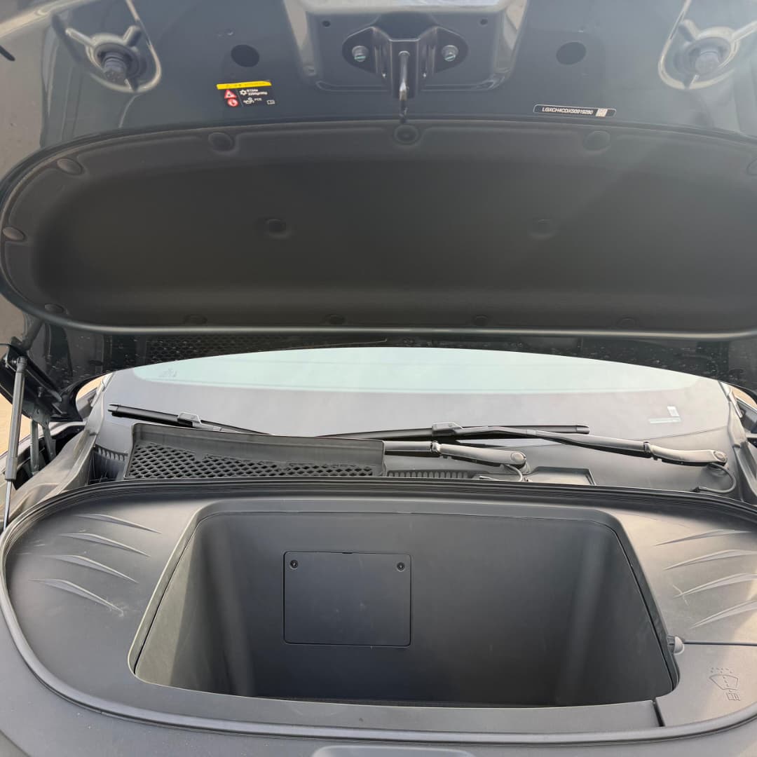 
								BRAND NEW 2025 BYD TANG L EV WITH PROPER DOCUMENTATION GOING FOR 99M ABUJA DEAL full									