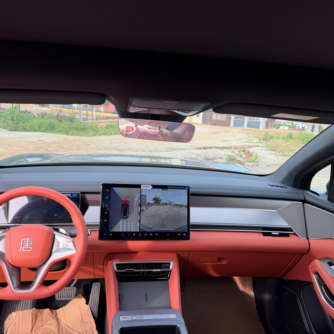 
								BRAND NEW 2025 BYD TANG L EV WITH PROPER DOCUMENTATION GOING FOR 99M ABUJA DEAL full									