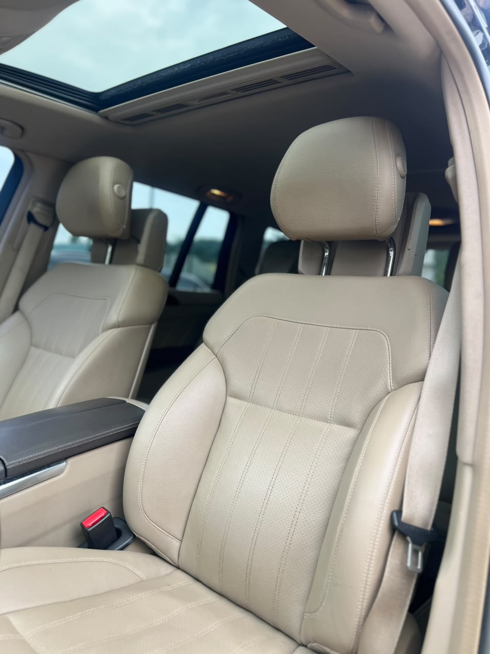 
								NEATLY USED GL450 2015 IN A PRISTINE CONDITION. BUY AND DRIVE. 📍ABUJA 💰23M full									
