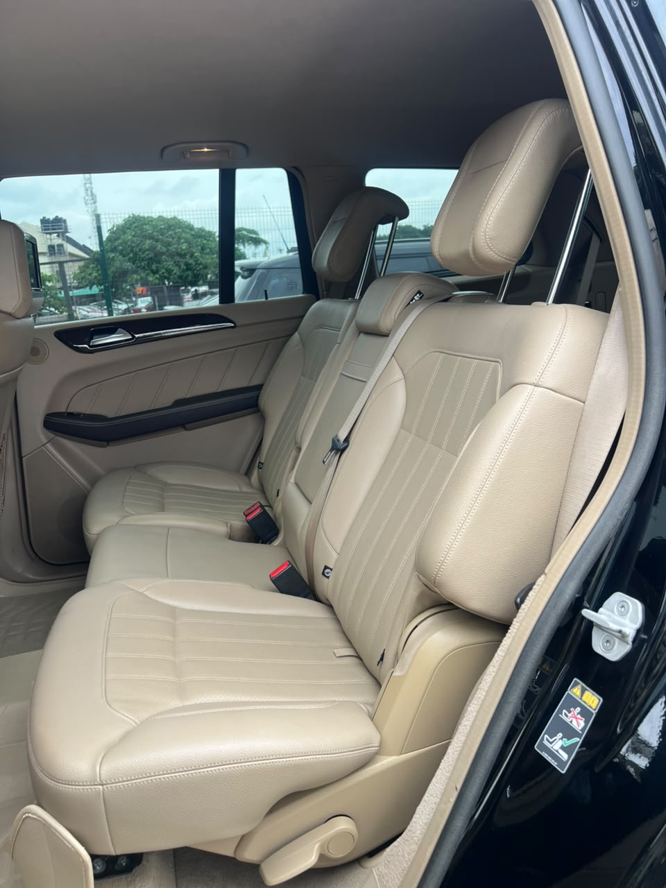 
								NEATLY USED GL450 2015 IN A PRISTINE CONDITION. BUY AND DRIVE. 📍ABUJA 💰23M full									