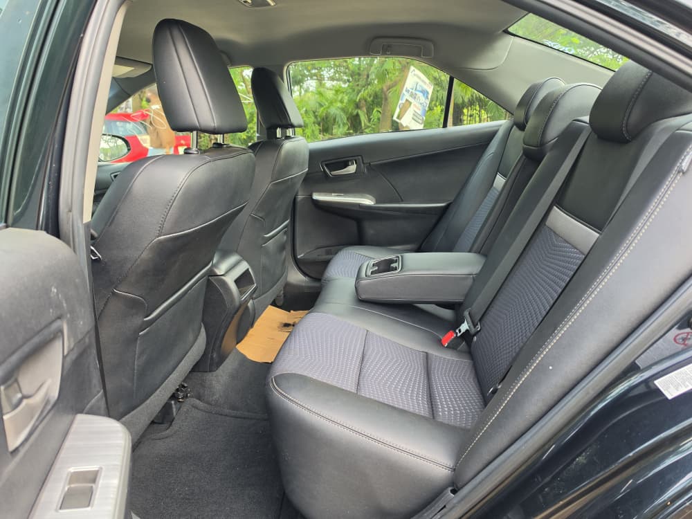 
								QUICKEST SWEET DEAL:  EXTREMELY SHARP HIGEHST GRADE FOREIGN USED 2014 ON BELT TOYOTA CAMRY SE WITH MINT INTERIOR, NO SINGLE 9JA PAINT WITH UNTAMPARED ENGINE ND GEAR.GOING FOR JUST 13.8M. NO SUNROOF full									