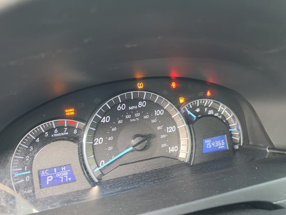 
								QUICKEST SWEET DEAL:  EXTREMELY SHARP HIGEHST GRADE FOREIGN USED 2014 ON BELT TOYOTA CAMRY SE WITH MINT INTERIOR, NO SINGLE 9JA PAINT WITH UNTAMPARED ENGINE ND GEAR.GOING FOR JUST 13.8M. NO SUNROOF full									
