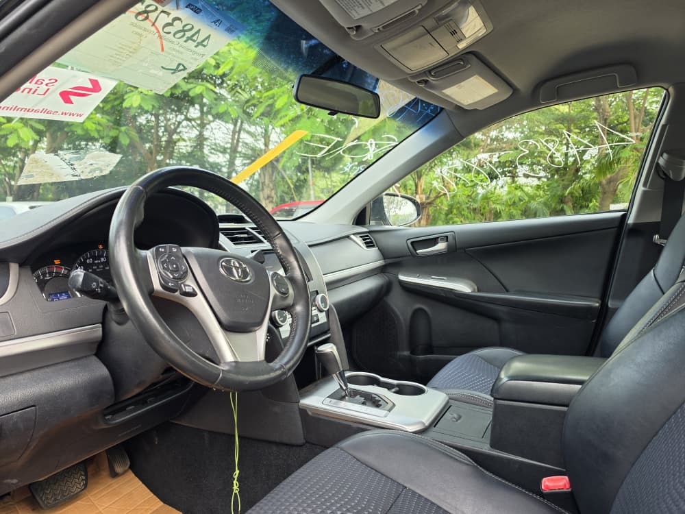 
								QUICKEST SWEET DEAL:  EXTREMELY SHARP HIGEHST GRADE FOREIGN USED 2014 ON BELT TOYOTA CAMRY SE WITH MINT INTERIOR, NO SINGLE 9JA PAINT WITH UNTAMPARED ENGINE ND GEAR.GOING FOR JUST 13.8M. NO SUNROOF full									