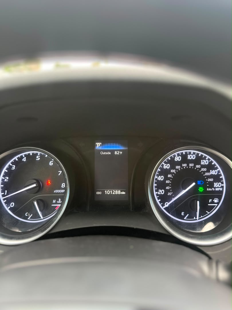 
								Giveaway Deal‼️‼️‼️ (101k Mileage) Foreign Used V4 2018 Camry LE car is in pristine condition (Pure Accident Free) with 2026 may entry duty going for just 22.7m Last with me Lugbe Abuja📍 ZERO CHAIN DEAL full									