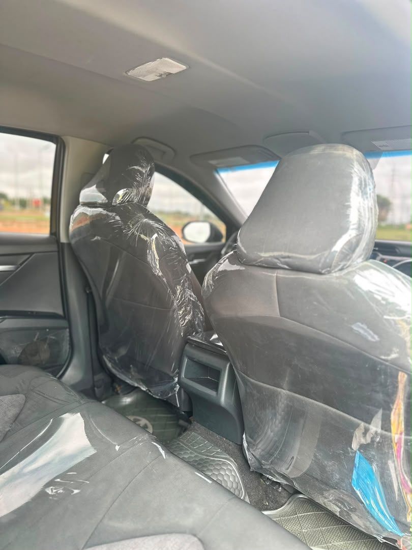 
								Giveaway Deal‼️‼️‼️ (101k Mileage) Foreign Used V4 2018 Camry LE car is in pristine condition (Pure Accident Free) with 2026 may entry duty going for just 22.7m Last with me Lugbe Abuja📍 ZERO CHAIN DEAL full									