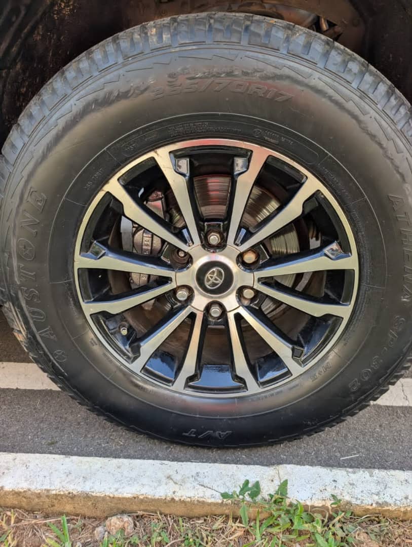
								Distress HILUX 2016 MODEL UNTEMPERED ENGINE AND GEAR AUTOMATIC TRANSMISSION BUY AND DRIVE NOTHING TO FIX INSIDE JUST 37.5 MILLION NAIRA ONLY LOCATION KUBUWA ABUJA OWNER HOUSE full									