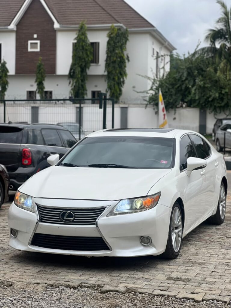 DIRECT BELGIUM 2013 ES350. BUY AND DRIVE  📍ABUJA 💰15.5M